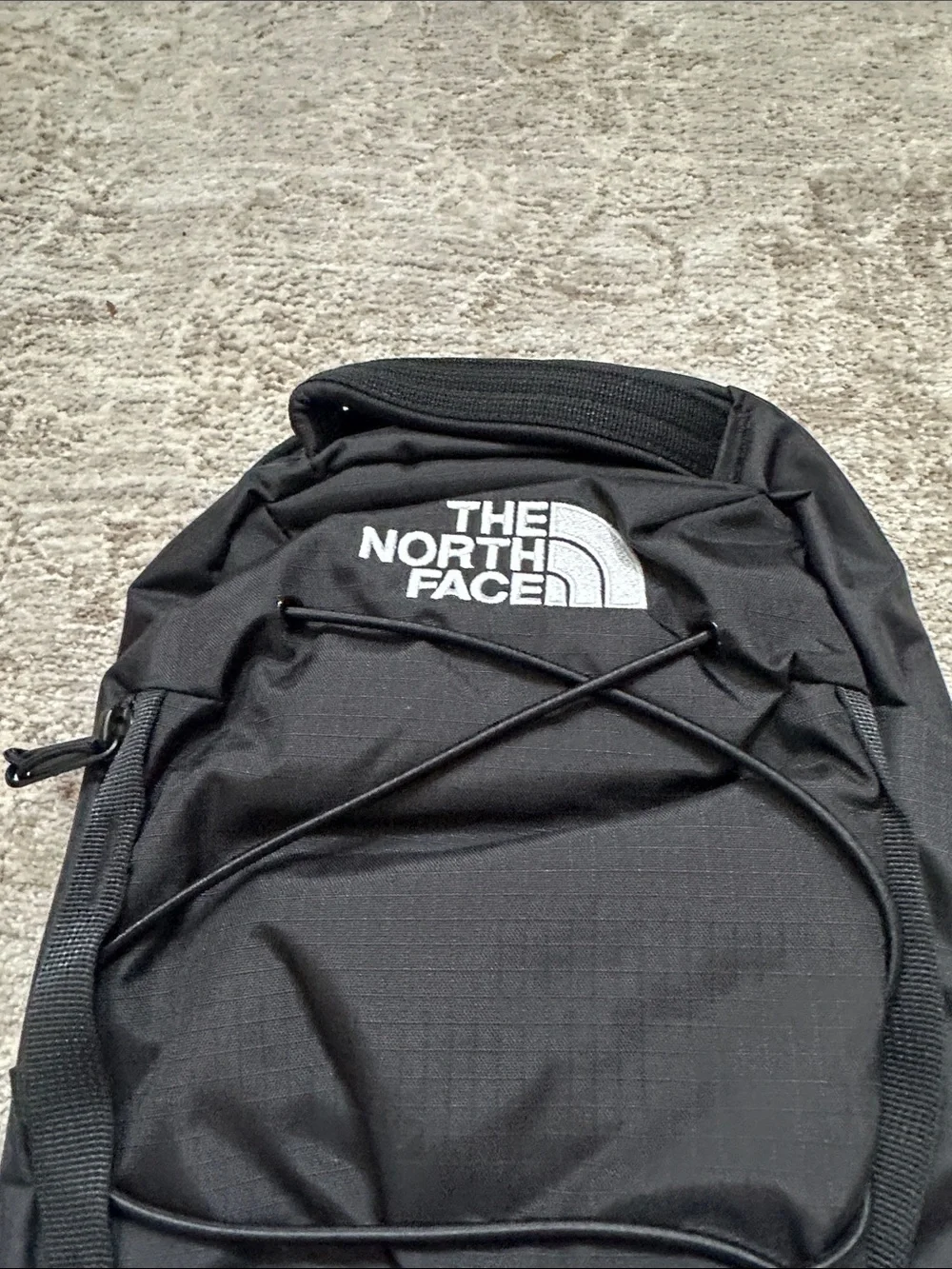 The North Face Borealis Sling Crossbody Bag. Black. NWT’s. 6 liter.